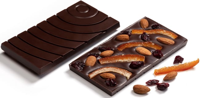 ChocoFashion Tableta ciocolata neagra cu portocala confiata si migdale